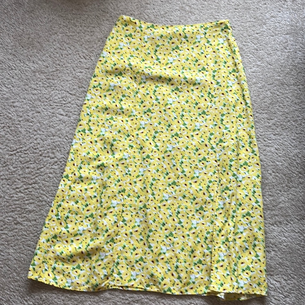 Linen midi skirt